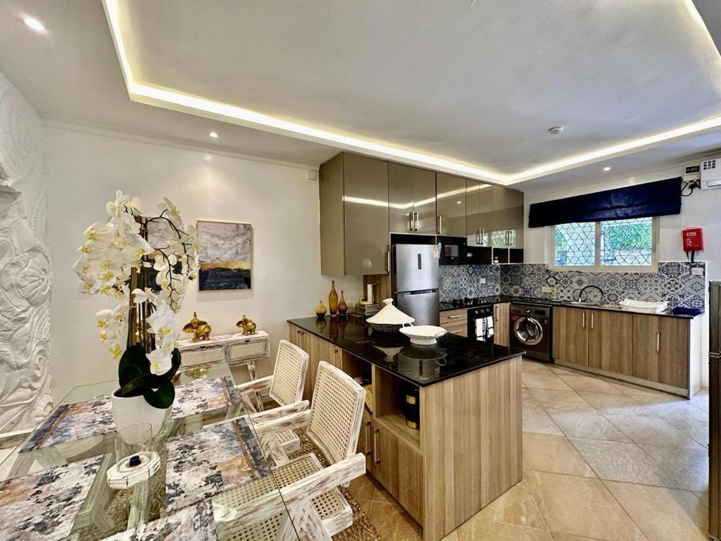 מומבסה Amani Luxury Apartments מראה חיצוני תמונה